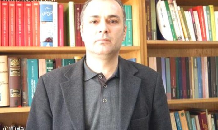 Erciyes-Üniversitesi-ERÜ-İlahiyat-Fakültesi-Tasavvuf-Anabilim-Dalı-Başkanı-Doç.Dr .-Mustafa-Çakmaklıoğlu-700x420