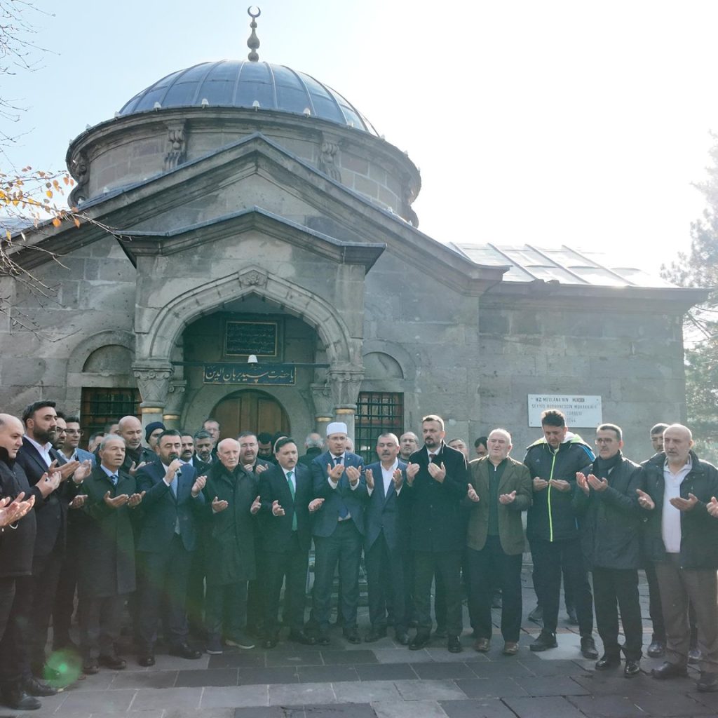 Seyyid Burhaneddin-i Veli Hazretleri dualarla anıldı.